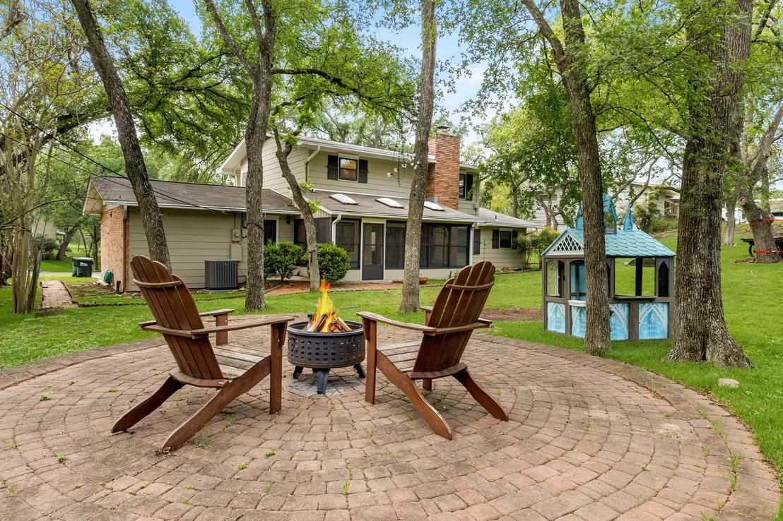 Photo of 112 Ridgeway DR