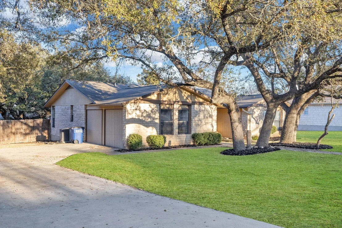 Photo of 2206 Castlewood TRL