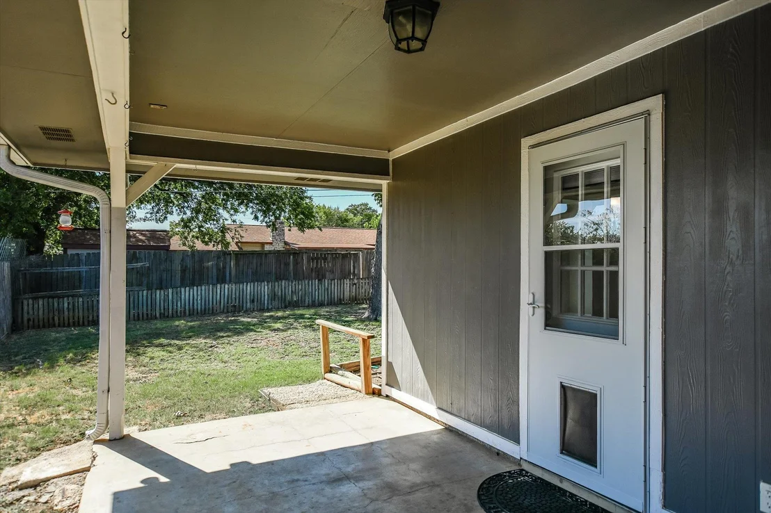 Photo of 703 Windsor RD