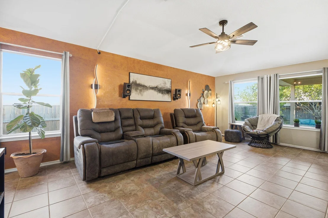 Photo of 3133 Clinton PL