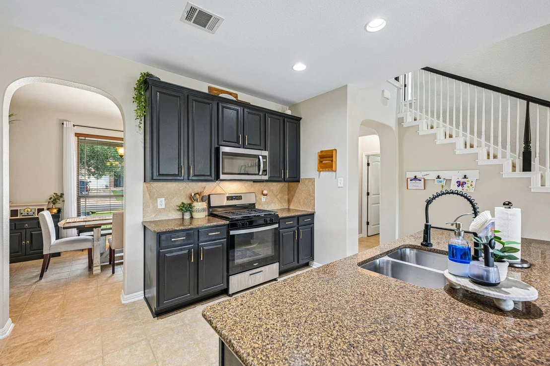 Photo of 197 Bloomsbury DR