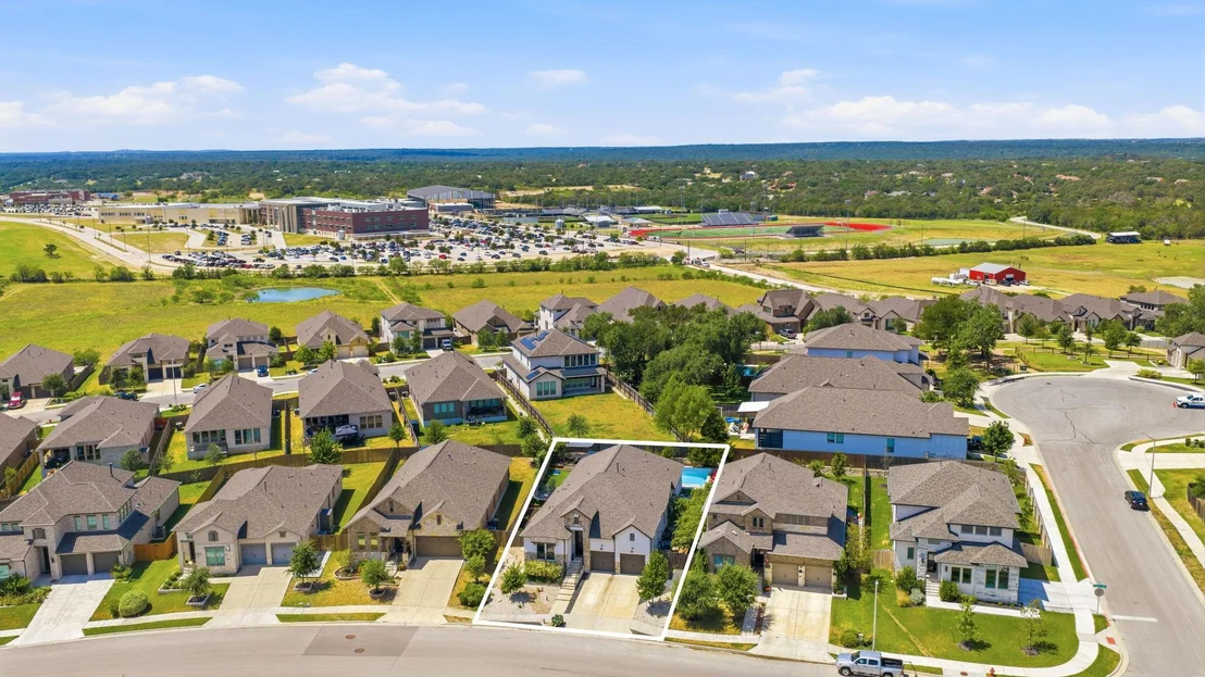 Photo of 301 Carpenter Hill DR