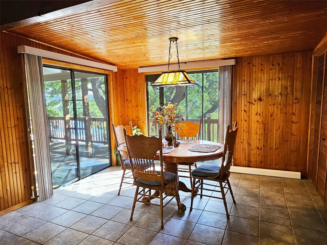 Photo of 18111 Gregg Bluff RD