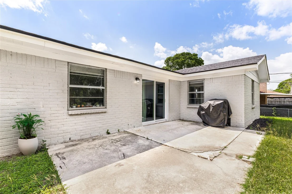 Photo of 1302 Phyllis DR