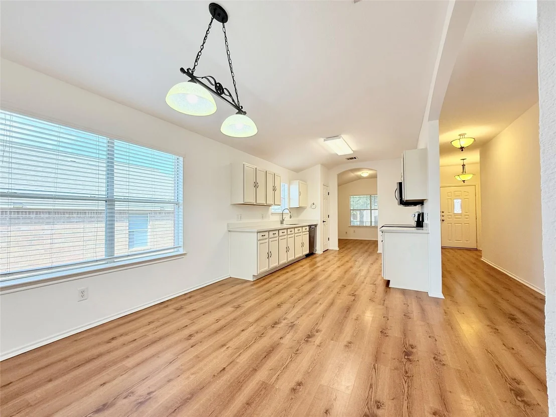 Photo of 105 Carol Ave