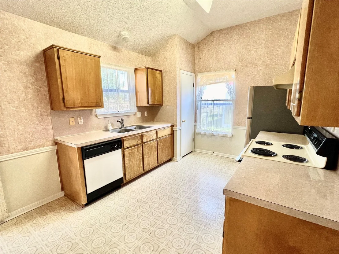 Photo of 105 Lariat CIR