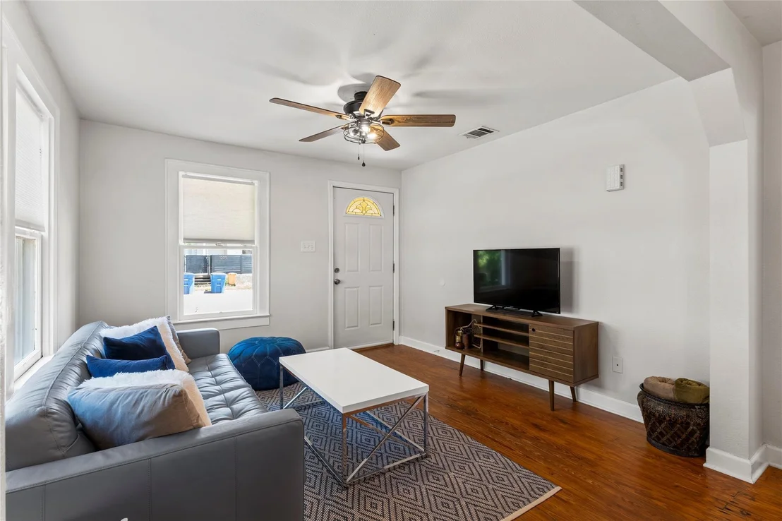 Photo of 1208 Cedar Ave