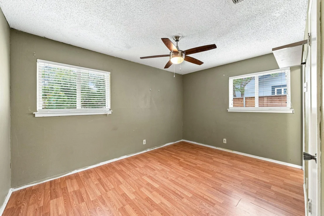 Photo of 7004 Whispering Oaks DR