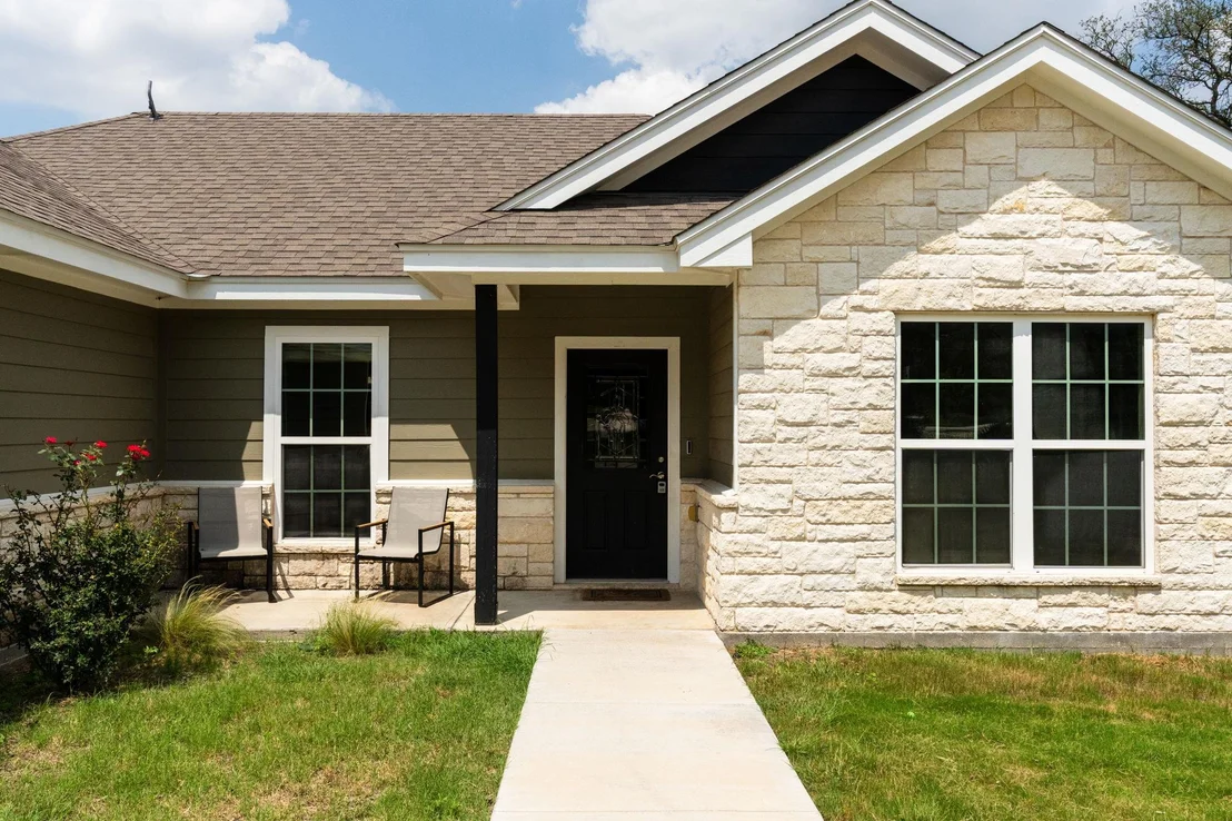 Photo of 1110 County Road 1045