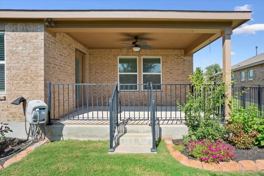 Photo of 105 Comal LN