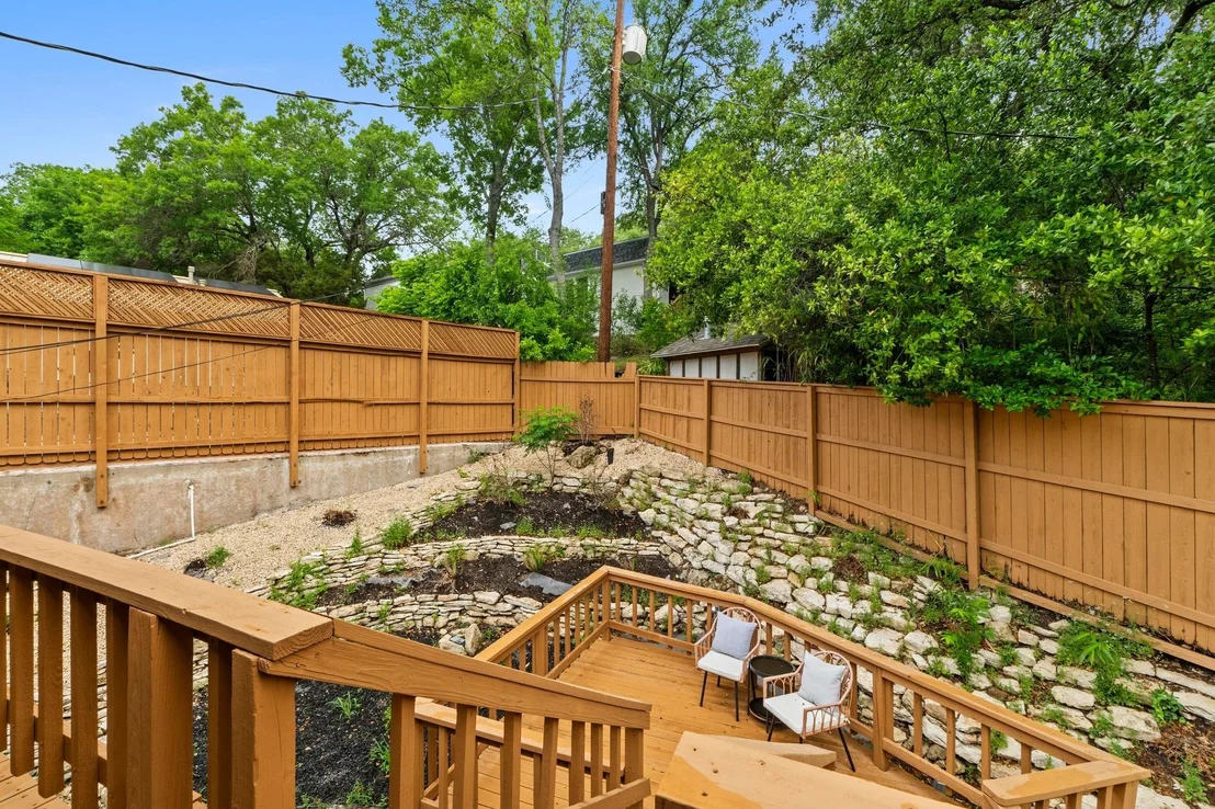 Photo of 3520 Highland View DR