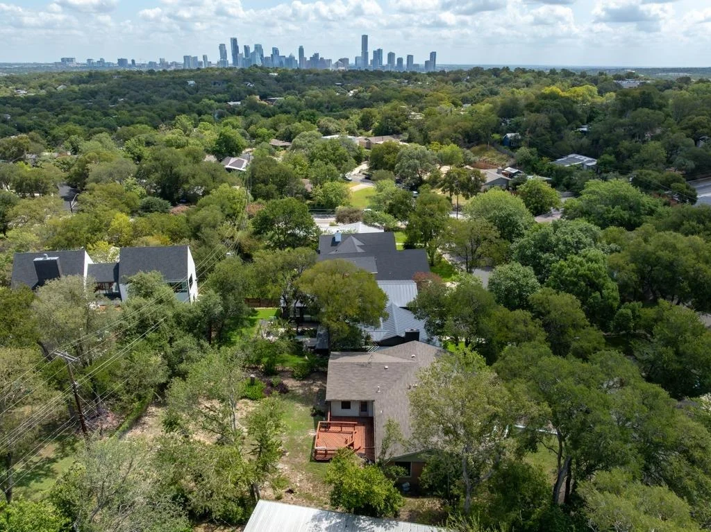 Photo of 2906 Oakhaven DR