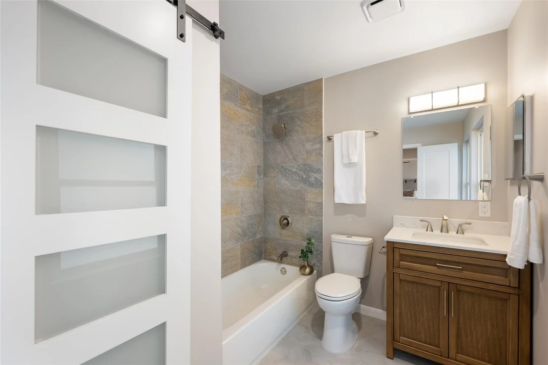 Photo of 6812 Pioneer PL