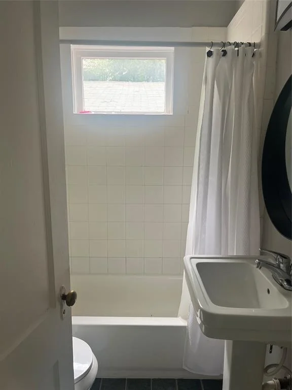 Photo of 4627 Depew Ave
