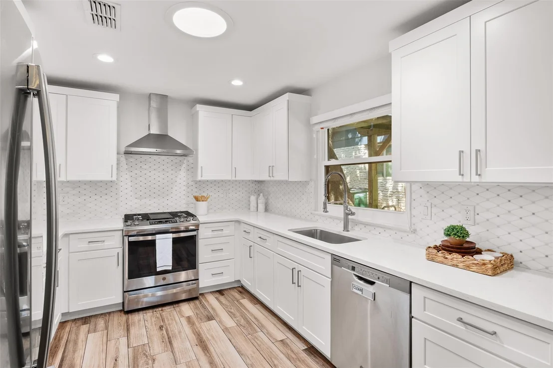 Photo of 5006 Trail West DR