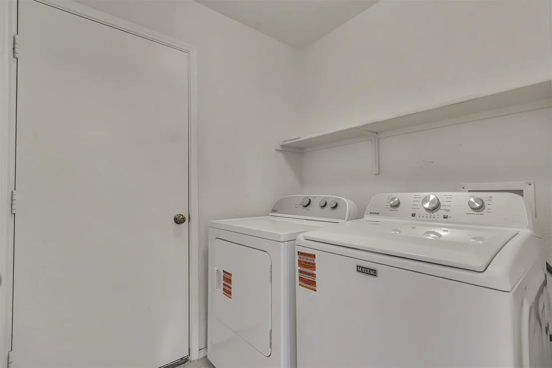Photo of 211 Pine Arbol PASS