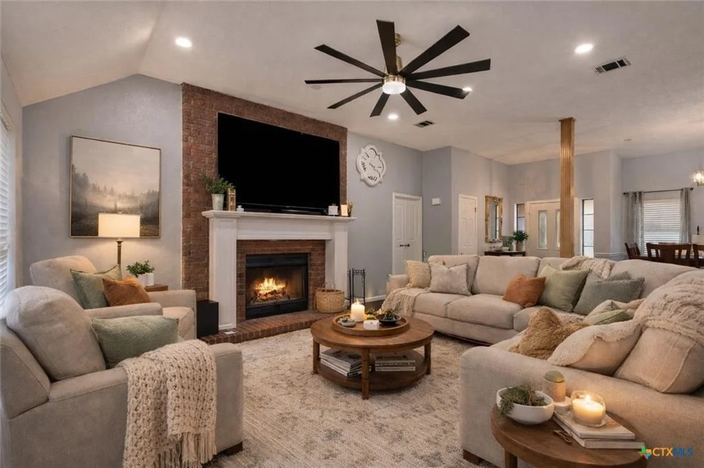 Photo of 1711 Lynx CIR