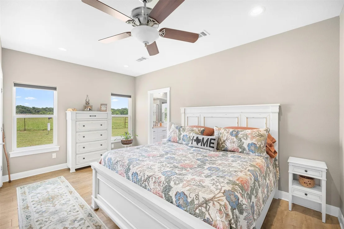 Photo of 1122 County Road 344 RD