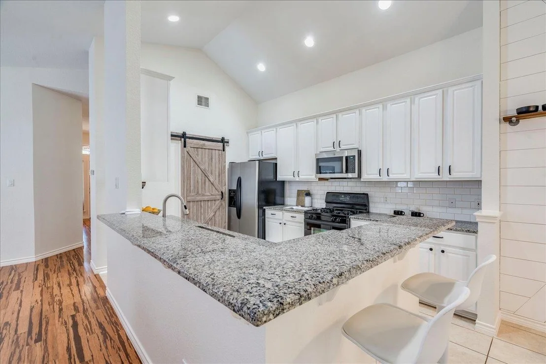 Photo of 2912 Lynnbrook DR