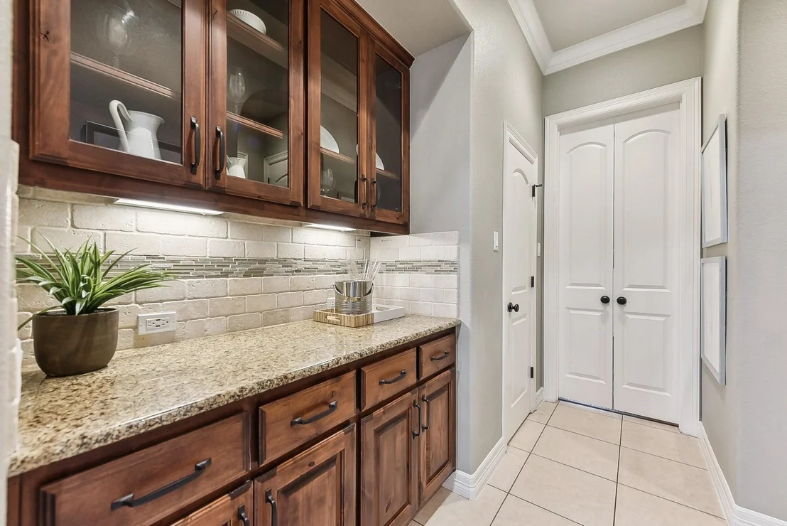 Photo of 2120 Park Place CIR