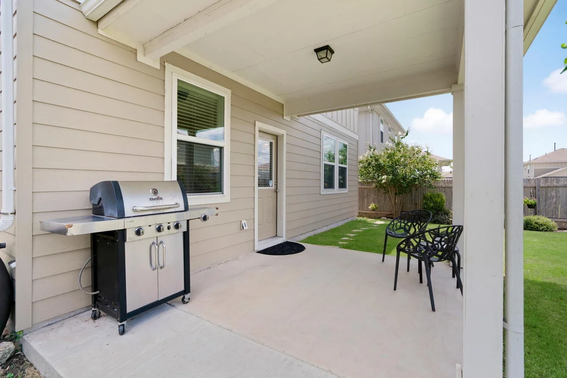 Photo of 10328 Bankhead DR