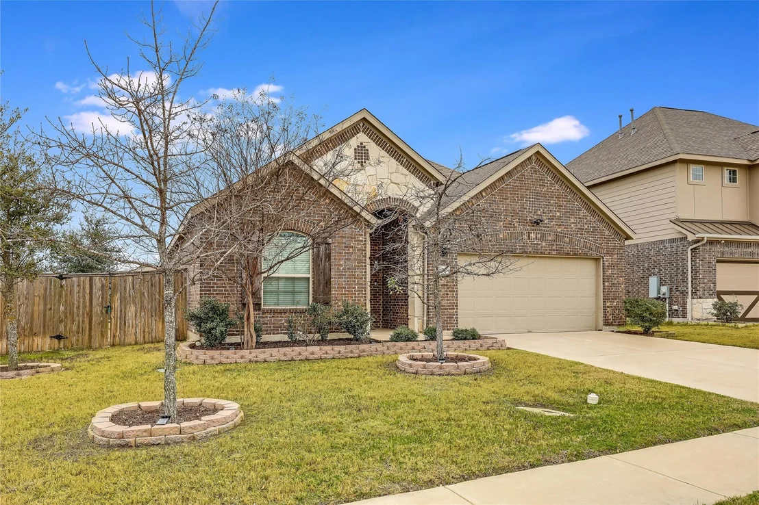 Photo of 21000 Abigail WAY