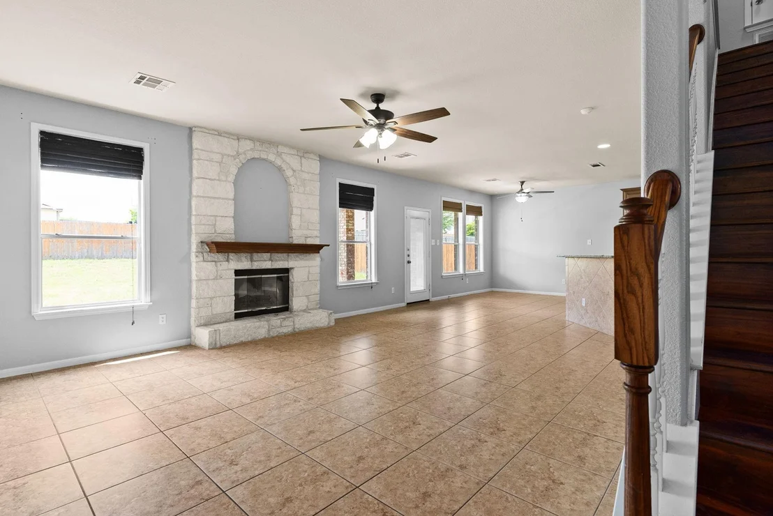 Photo of 5908 Mosaic TRL