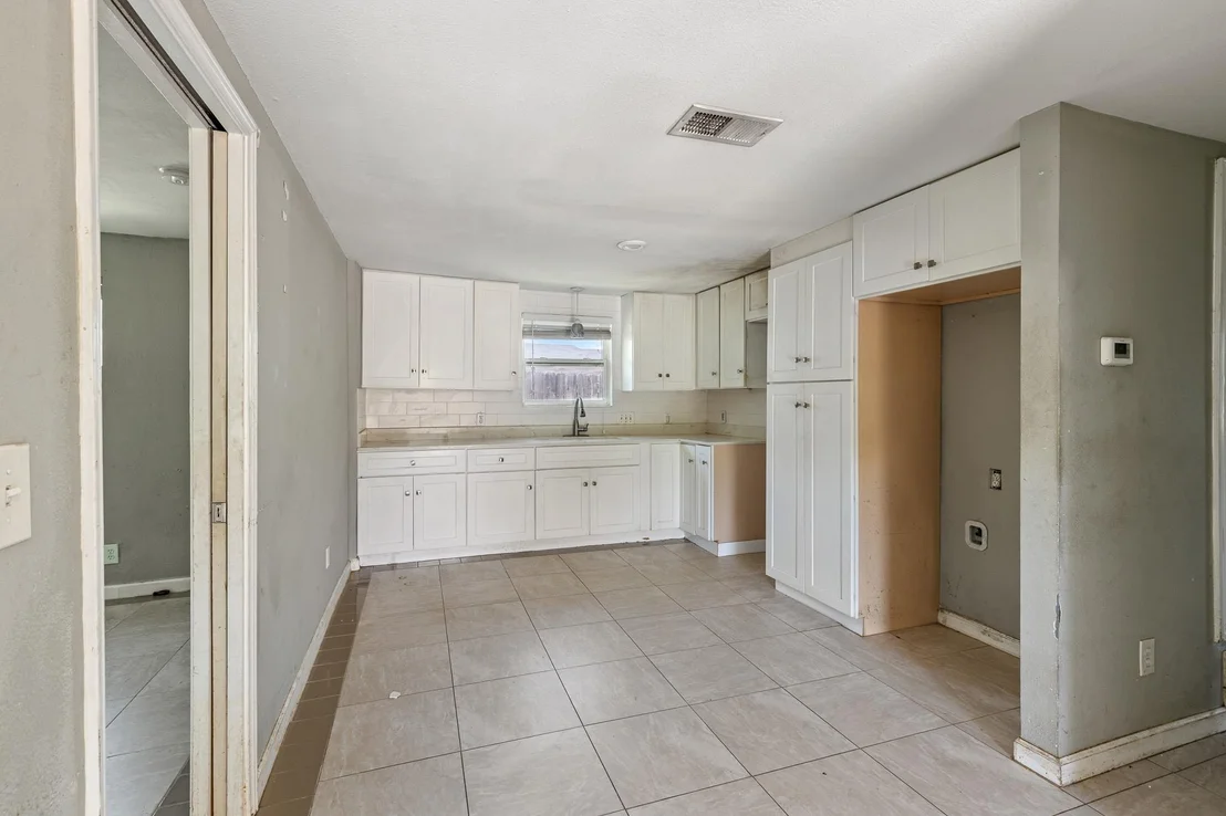 Photo of 7402 Providence Ave