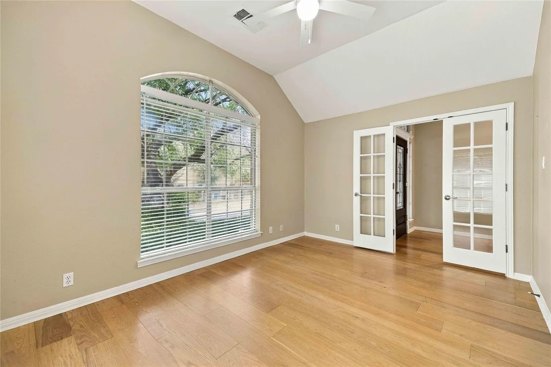 Photo of 10045 Planters Woods DR