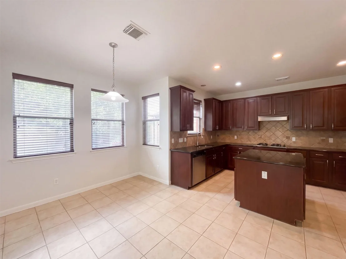Photo of 1014 Bretton Woods DR