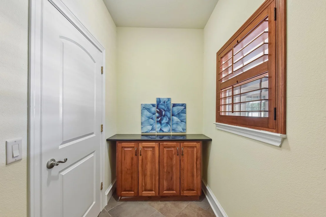 Photo of 1915 Oak Forest DR