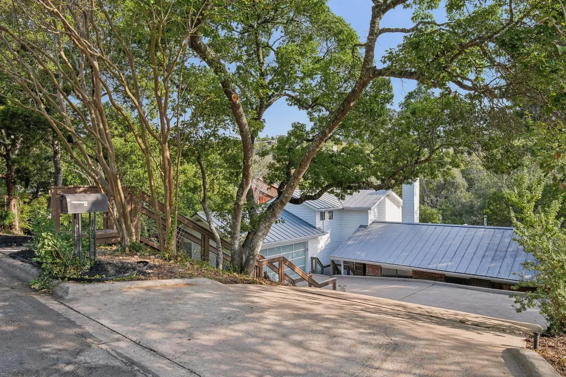 Photo of 6207 Bon Terra DR