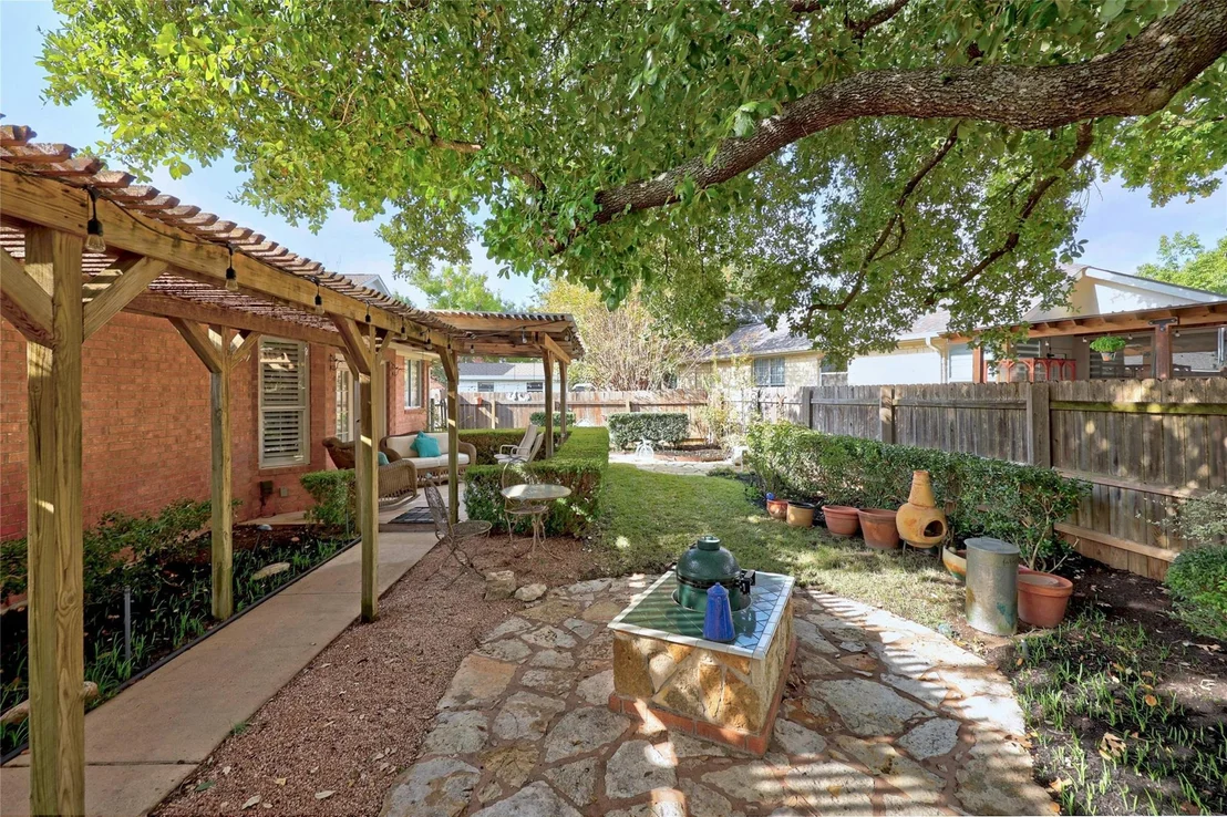 Photo of 2205 Bent Bow DR