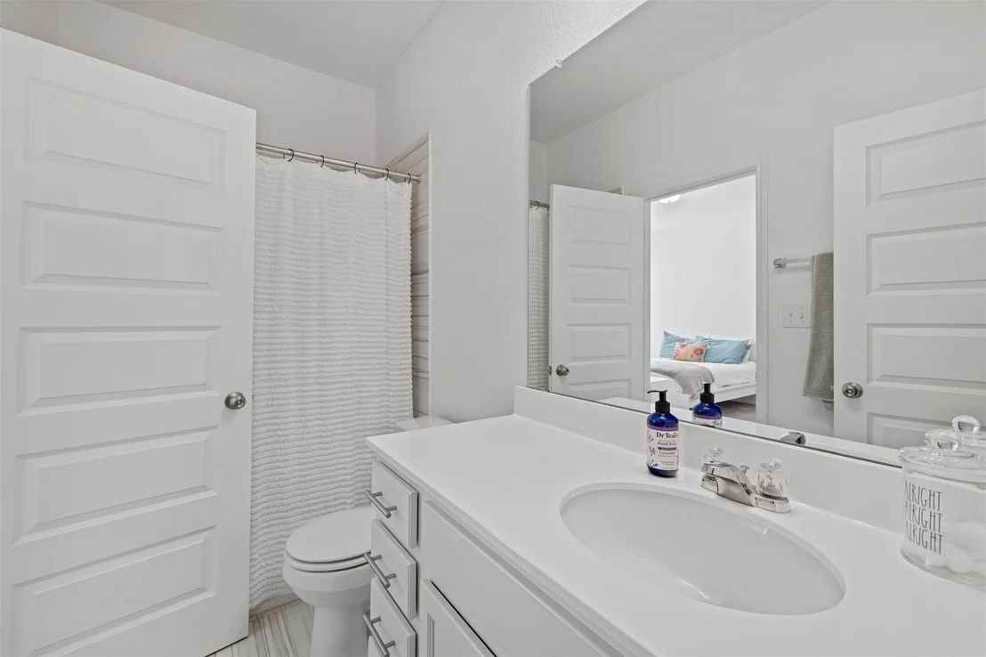 Photo of 424 Arrowhead Vine ST