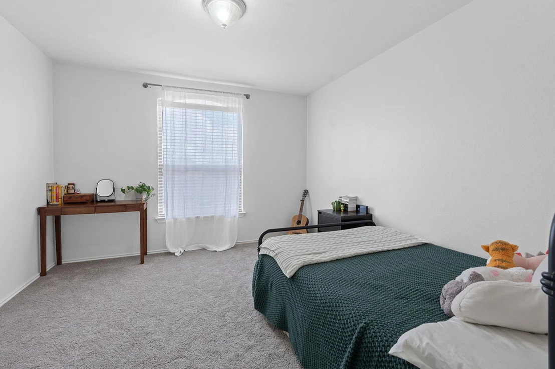 Photo of 579 Dragon Ridge RD