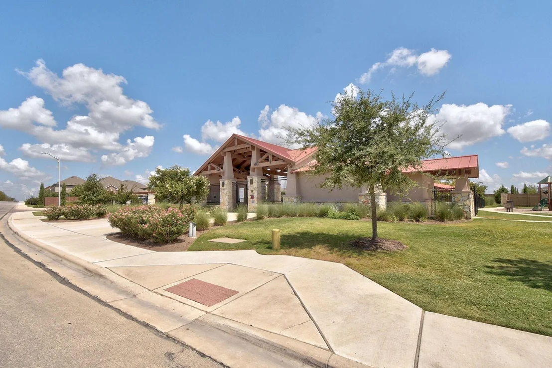 Photo of 335 Alamosa DR