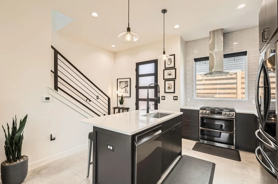 Photo of Unit 2 at 5001 Rob Scott ST