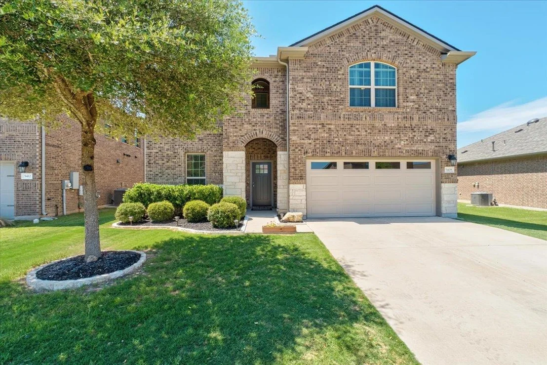 Photo of 5408 Vanner PATH