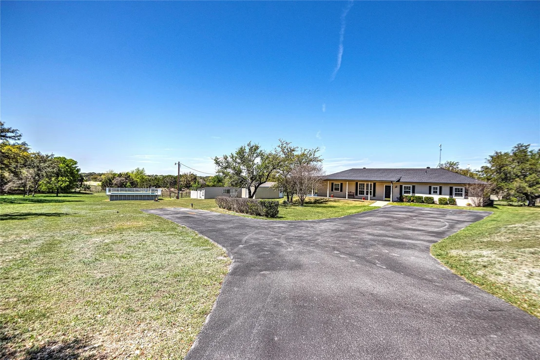 Photo of 1301 Oak Spring RD