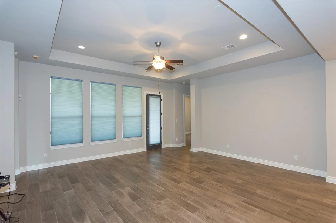 Photo of 120 Split Oak DR