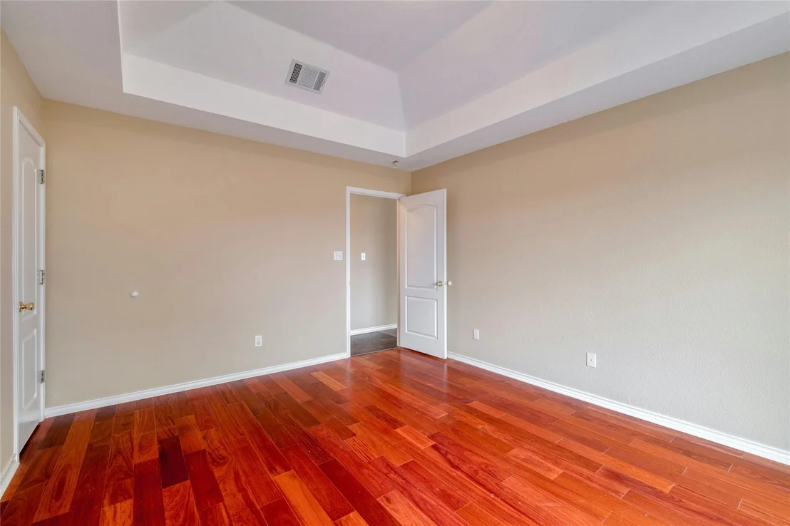 Photo of 233 Thomas DR