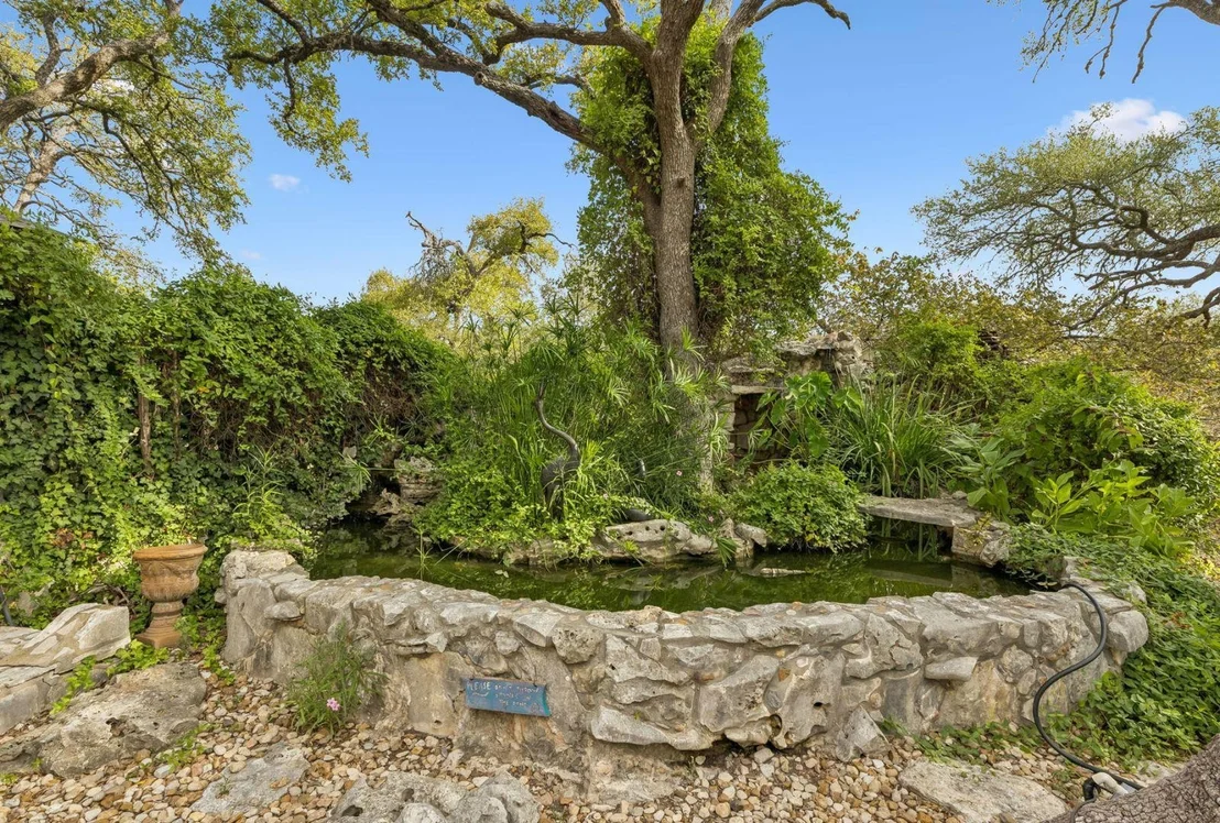 Photo of 1218 Oakwood LOOP