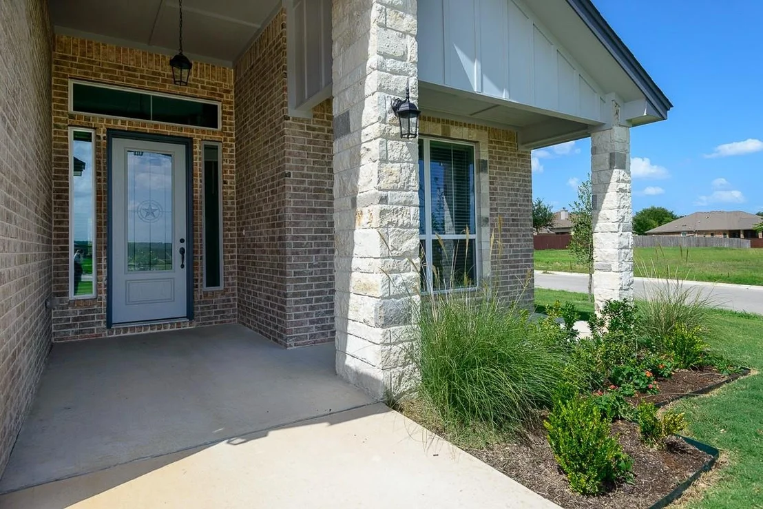 Photo of 1002 Winchester DR
