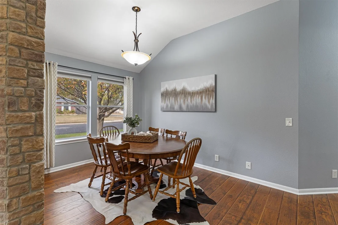 Photo of 121 Dogwood DR