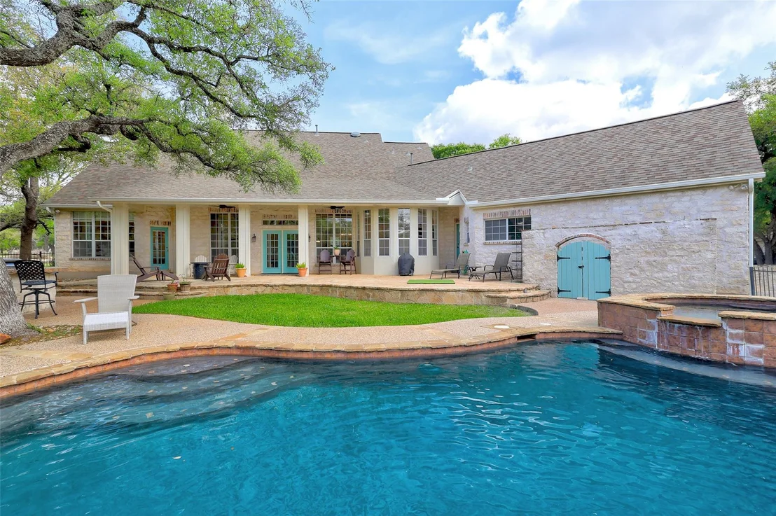 Photo of 426 Logan Ranch RD