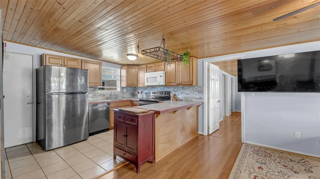 Photo of 1415 Bee LN