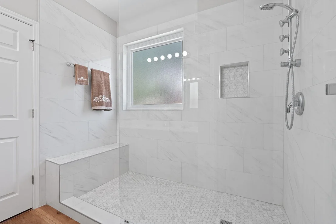 Photo of 1109 Middle Brook DR