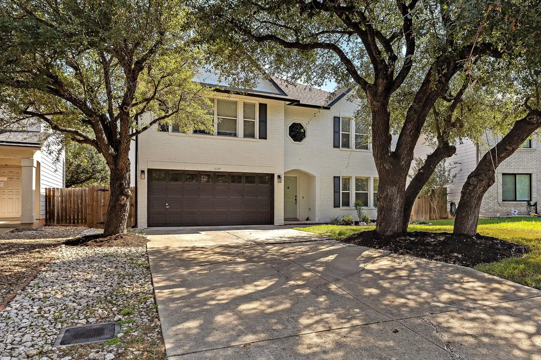 Photo of 1609 Balsam WAY