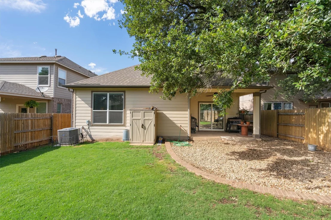 Photo of 1032 Clove Hitch DR