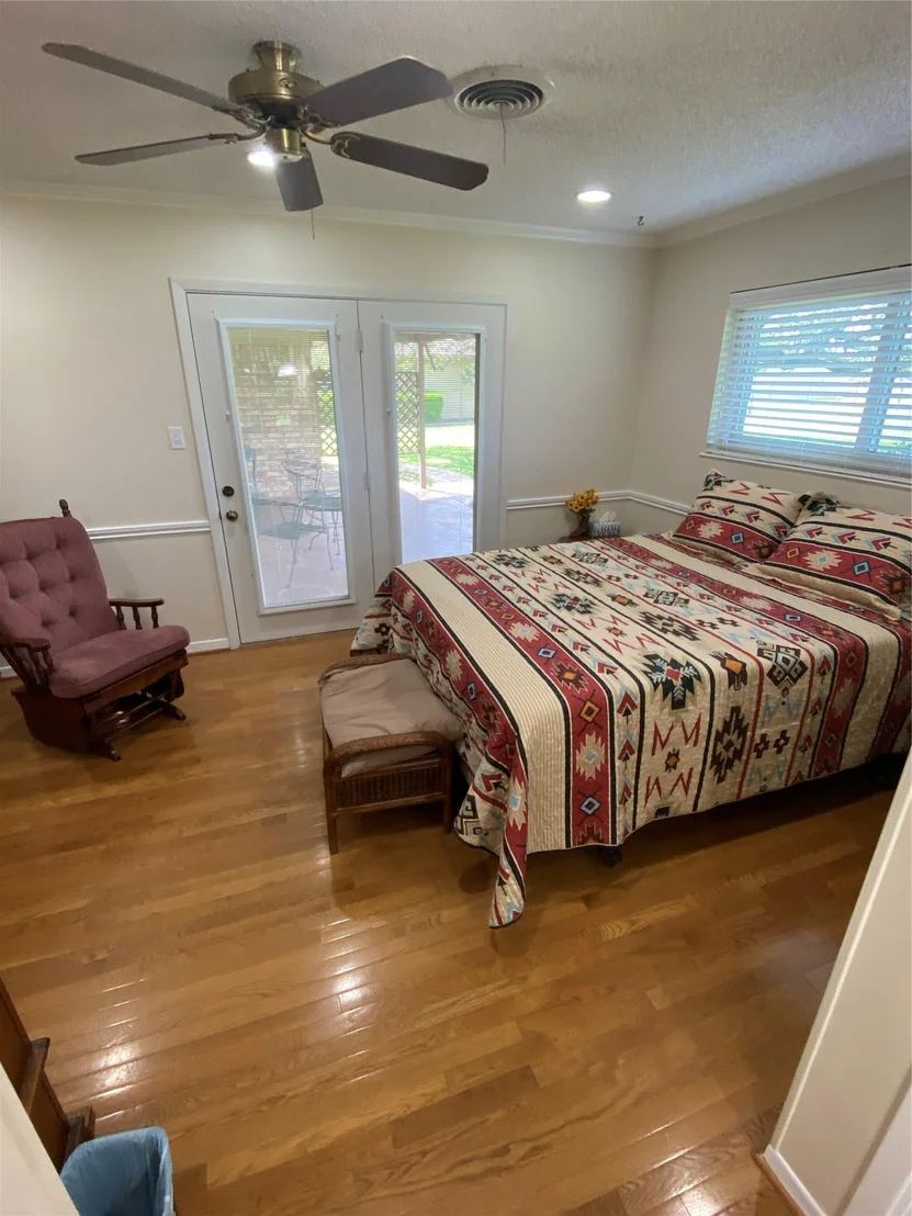 Photo of 140 Oakridge RD